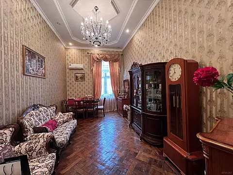 Satılır 3 otaqlı mənzil 86 m²