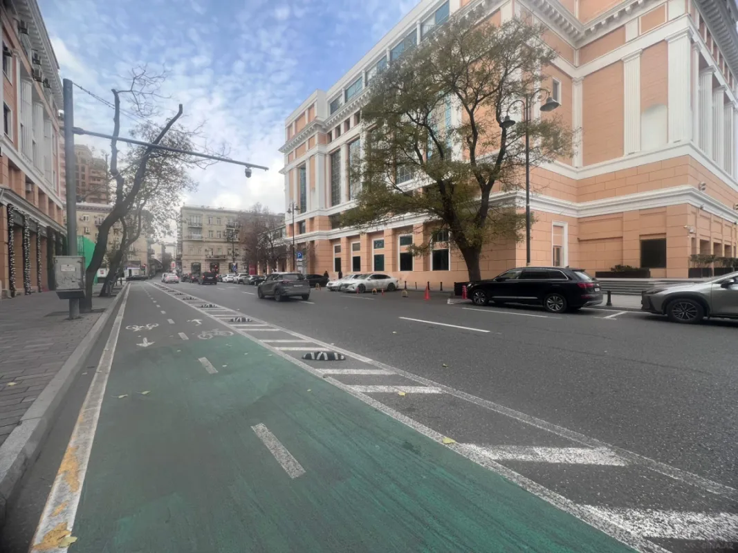 Satılır 3 otaqlı mənzil 86 m²