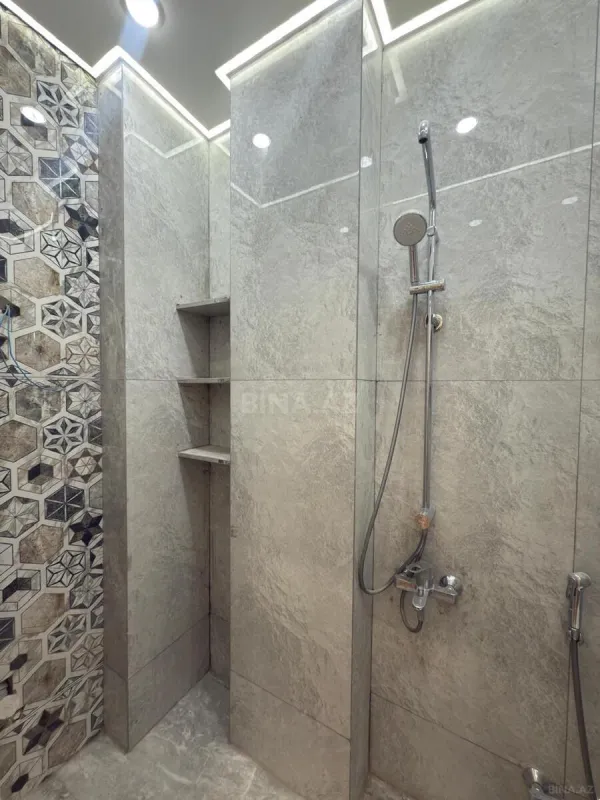 Satılır 2 otaqlı mənzil 73 m²