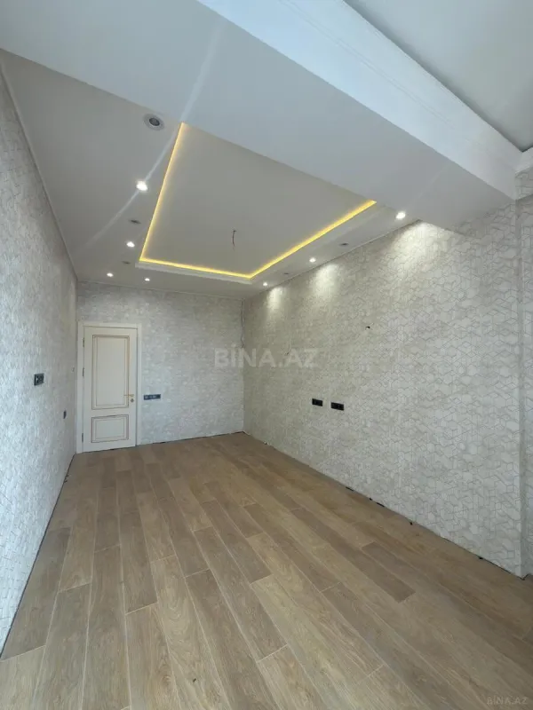 Satılır 2 otaqlı mənzil 73 m²