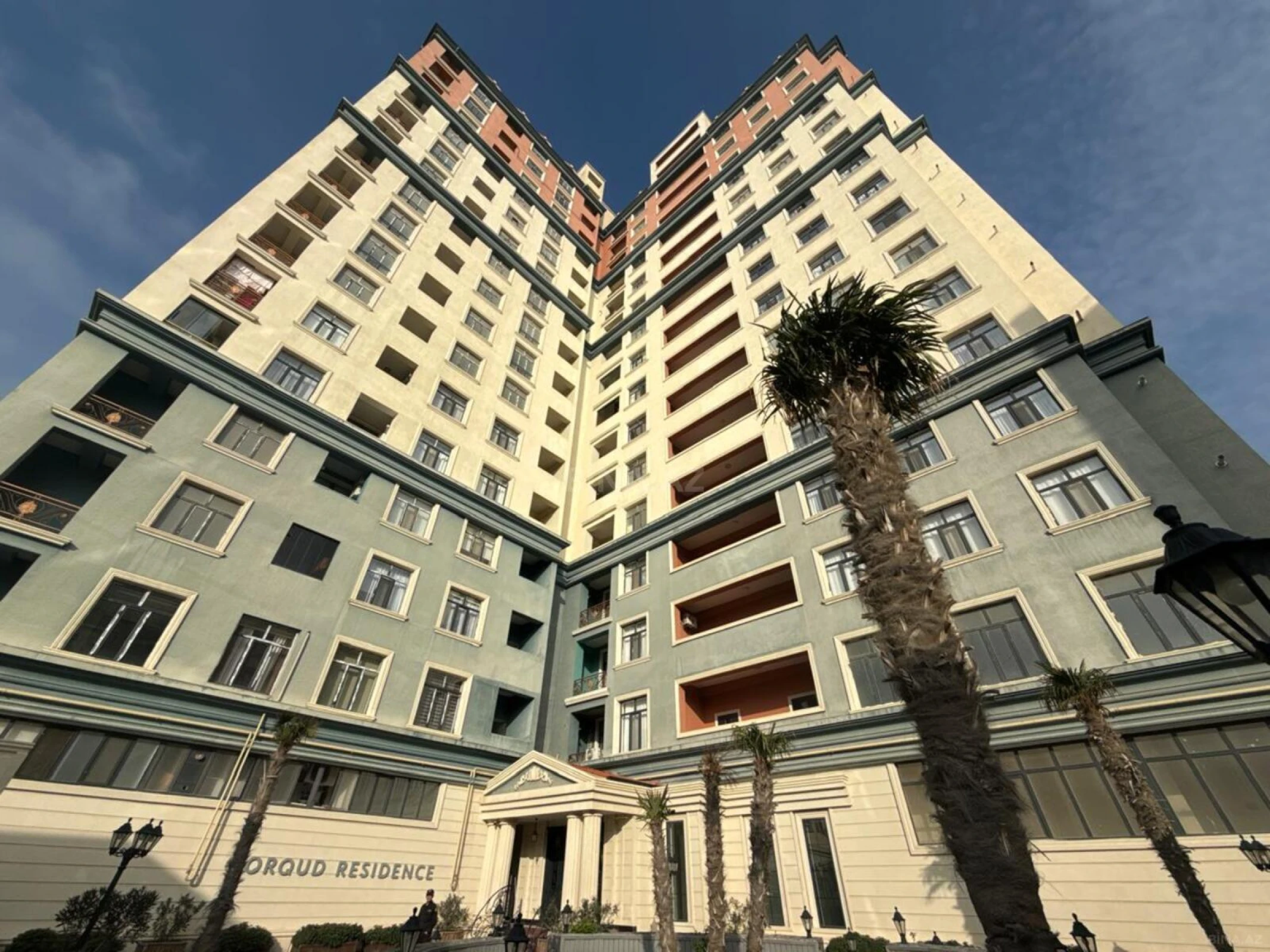 Satılır 2 otaqlı mənzil 73 m²