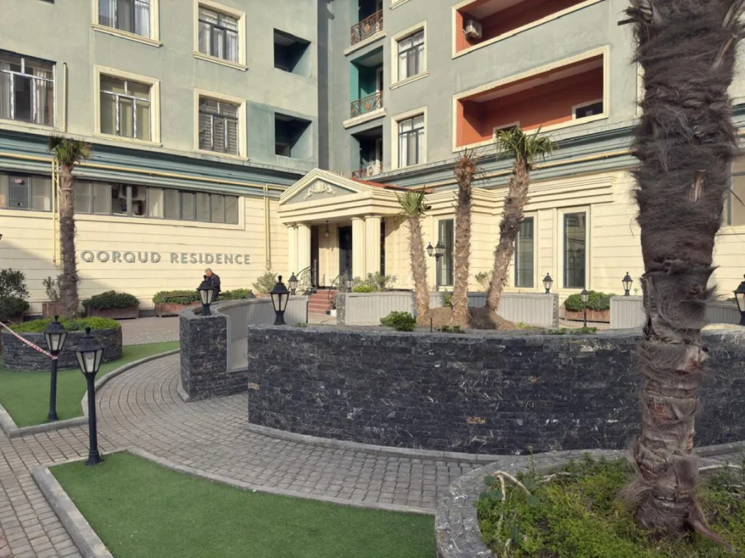 Satılır 2 otaqlı mənzil 73 m²