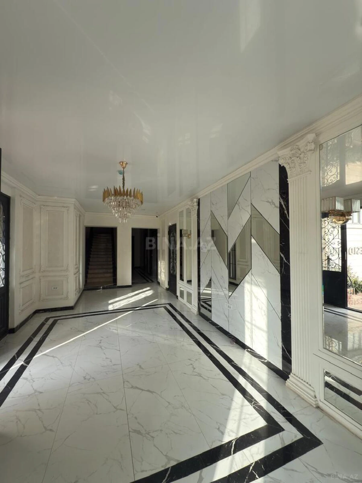 Satılır 2 otaqlı mənzil 73 m²