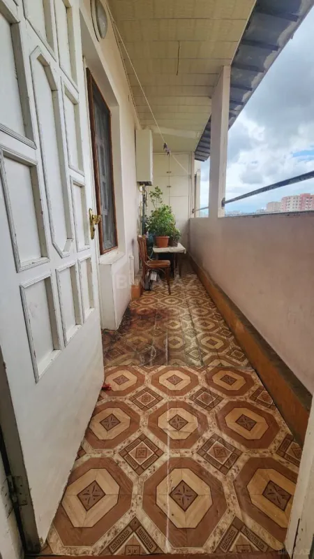 Satılır 5 otaqlı mənzil 110 m²