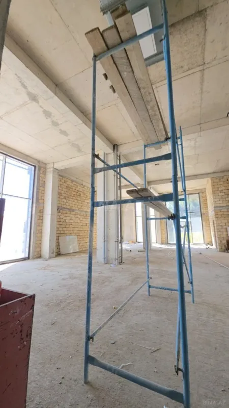 Satılır obyekt 600 m²