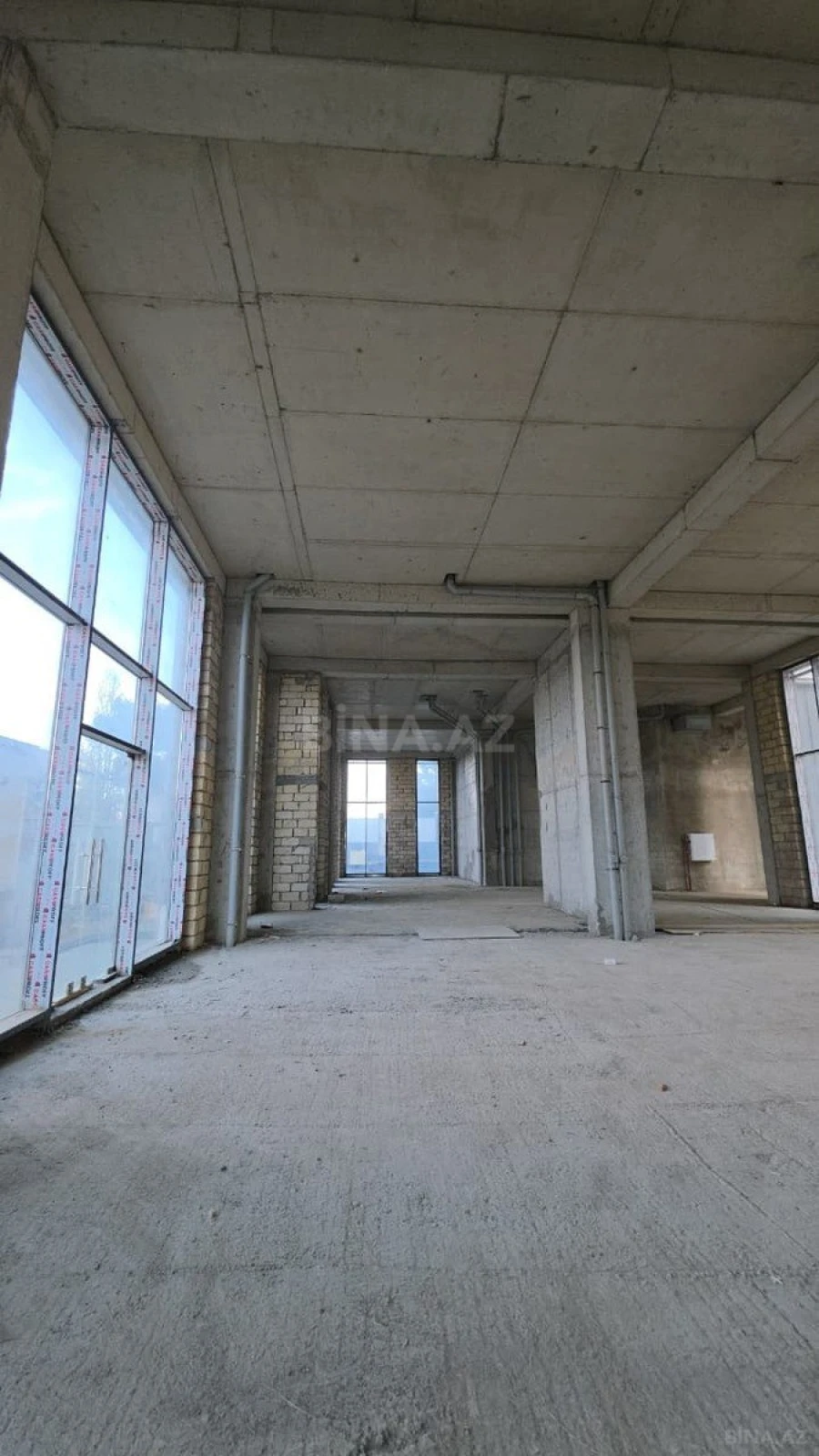 Satılır obyekt 600 m²