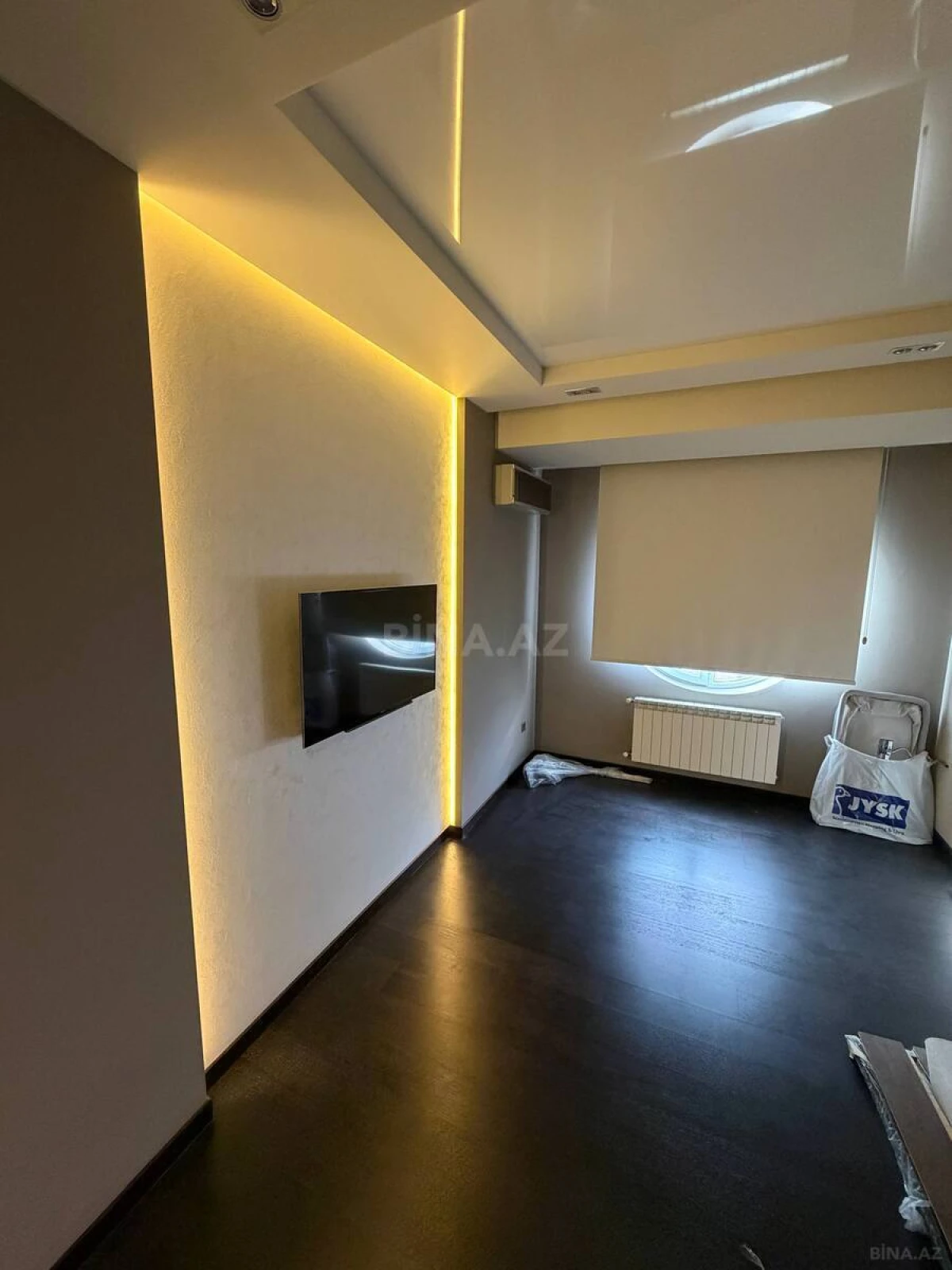 Satılır 2 otaqlı mənzil 103 m²
