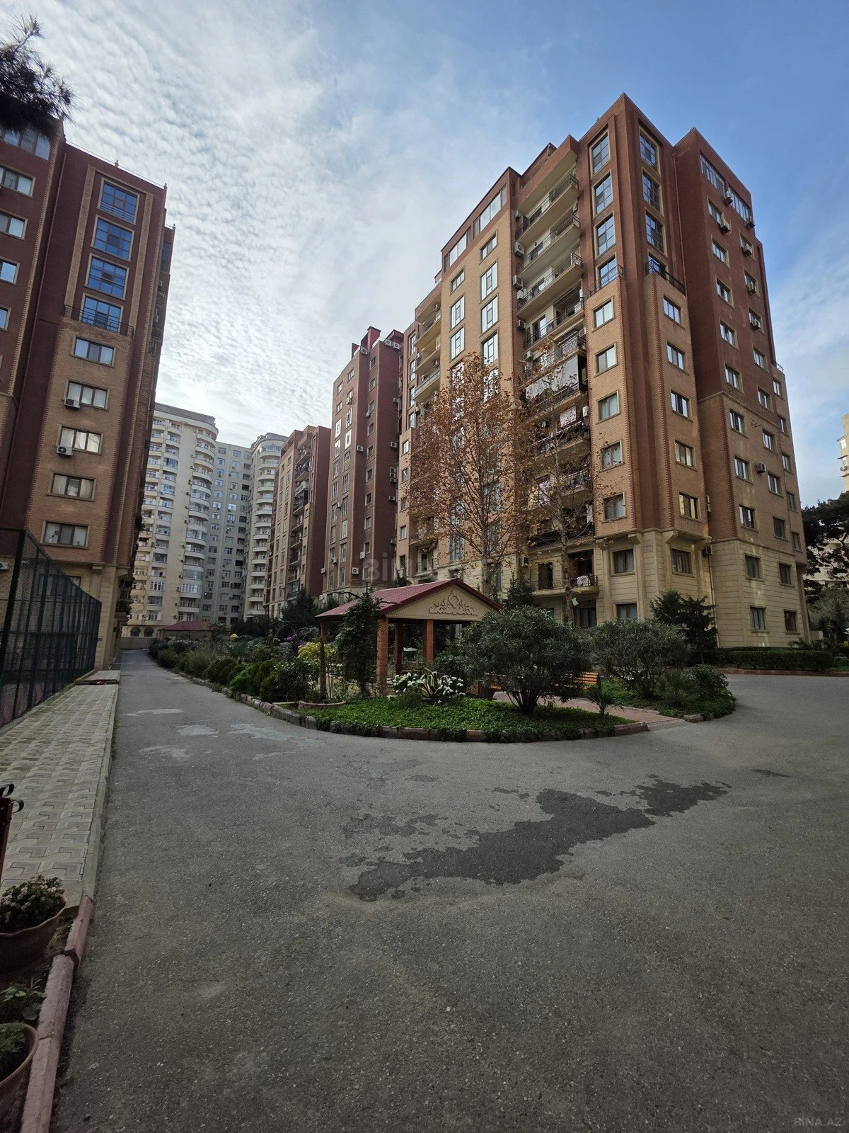 Kirayə verilir obyekt 400 m²