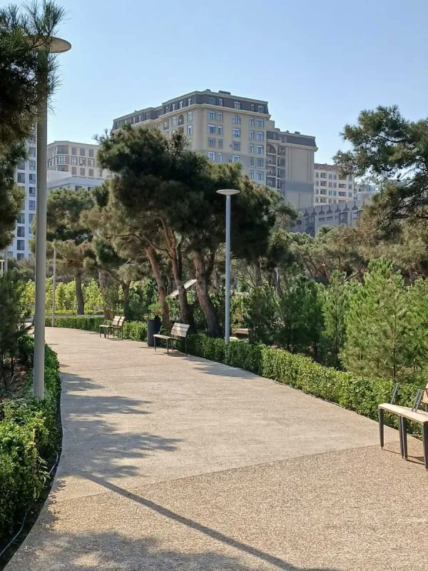 Satılır 4 otaqlı mənzil 164 m²