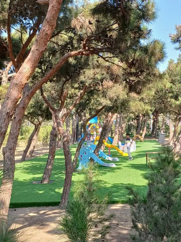 Satılır 4 otaqlı mənzil 164 m²