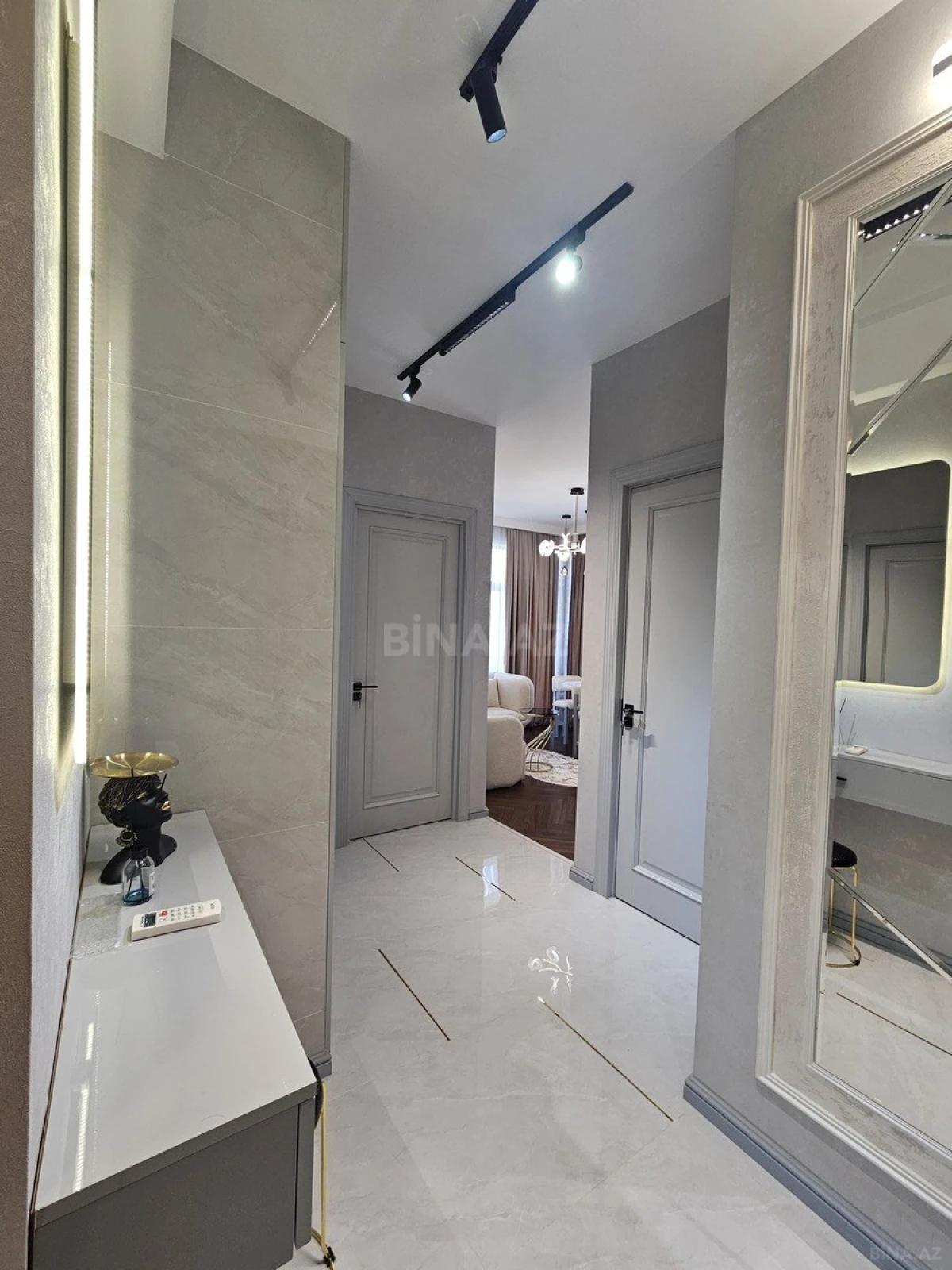 Satılır 2 otaqlı mənzil 52 m²