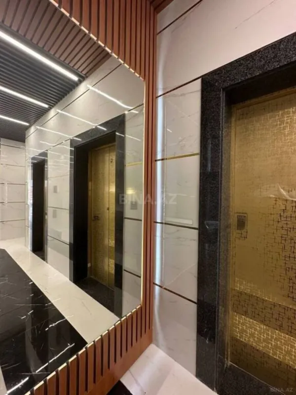 Satılır 3 otaqlı mənzil 118 m²