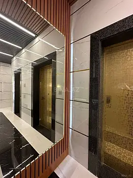 Satılır 3 otaqlı mənzil 118 m²