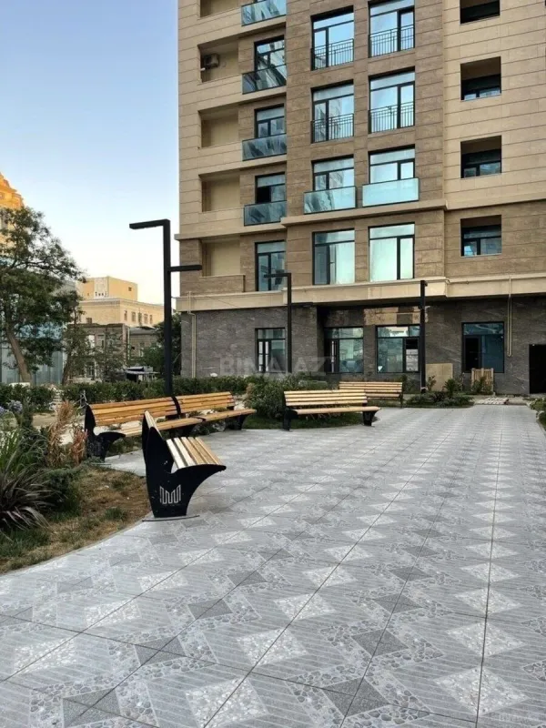 Satılır 3 otaqlı mənzil 118 m²