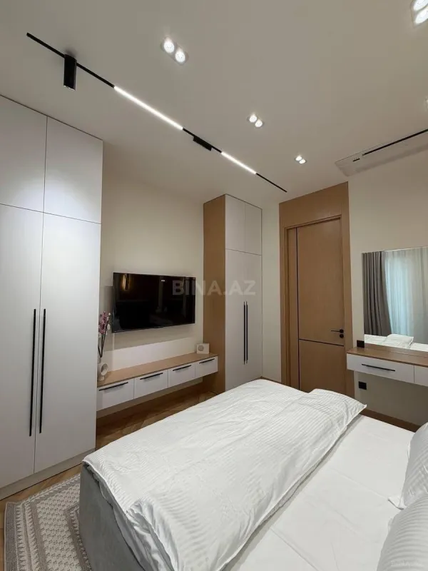 Kirayə verilir 2 otaqlı mənzil 72 m²