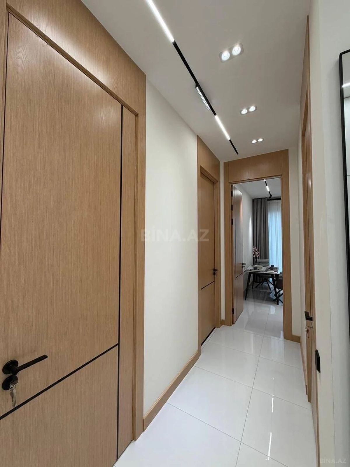 Kirayə verilir 2 otaqlı mənzil 72 m²