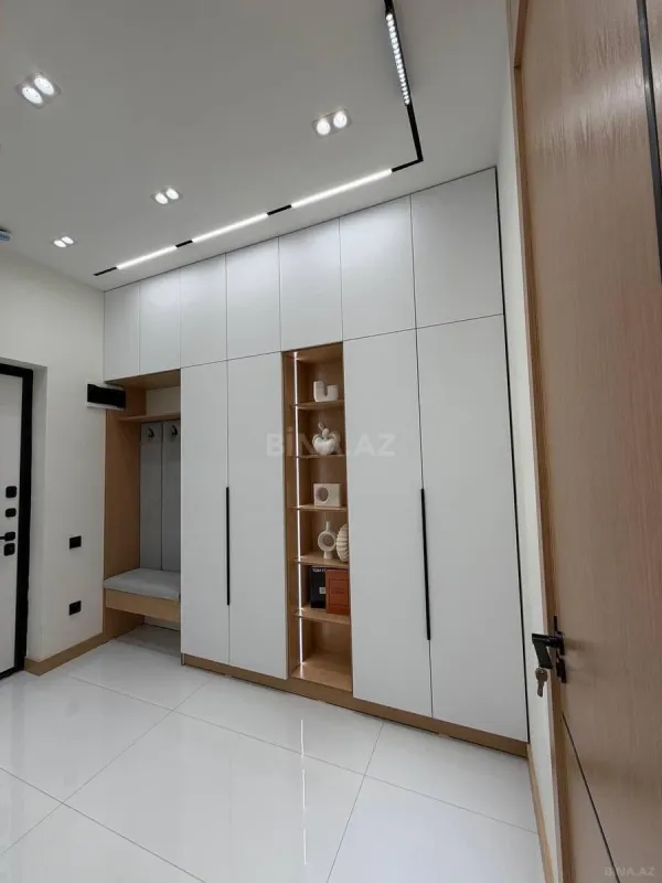 Kirayə verilir 2 otaqlı mənzil 72 m²