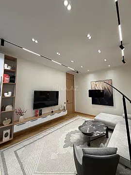 Kirayə verilir 2 otaqlı mənzil 72 m²
