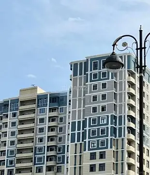 Satılır 4 otaqlı mənzil 172 m²