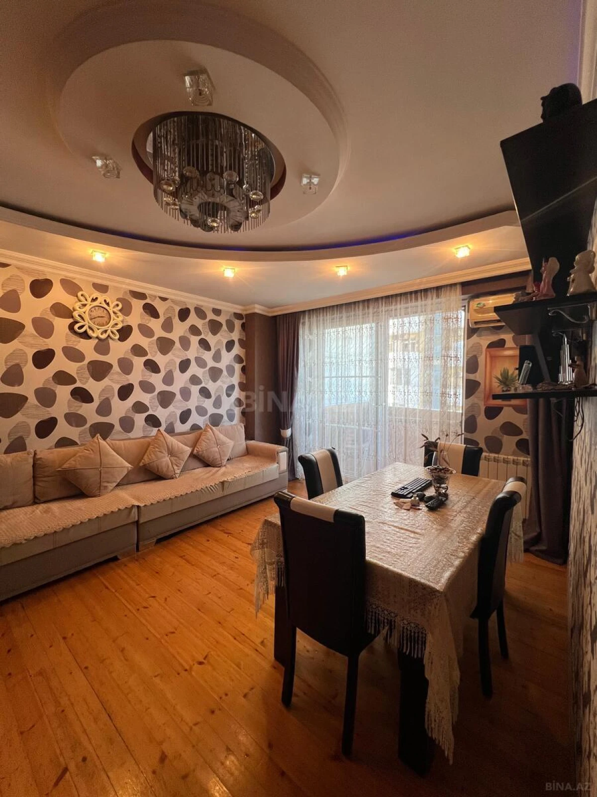 Satılır 3 otaqlı mənzil 82 m²