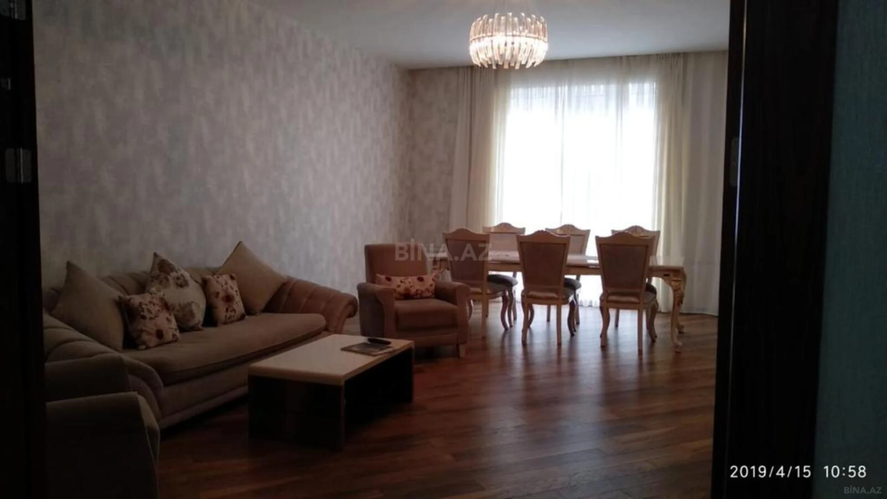 Kirayə verilir 4 otaqlı mənzil 190 m²