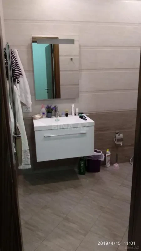 Kirayə verilir 4 otaqlı mənzil 190 m²