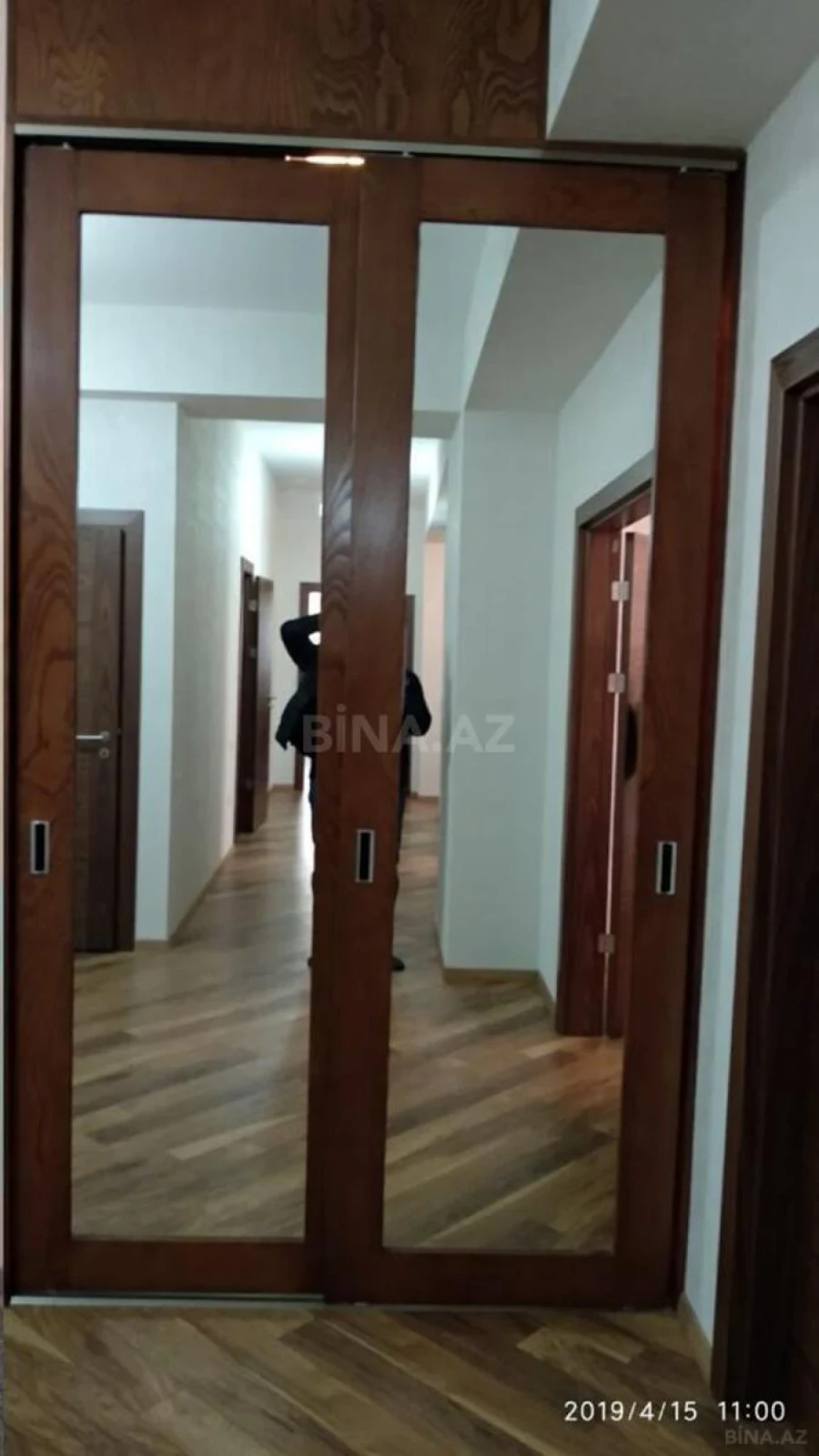 Kirayə verilir 4 otaqlı mənzil 190 m²