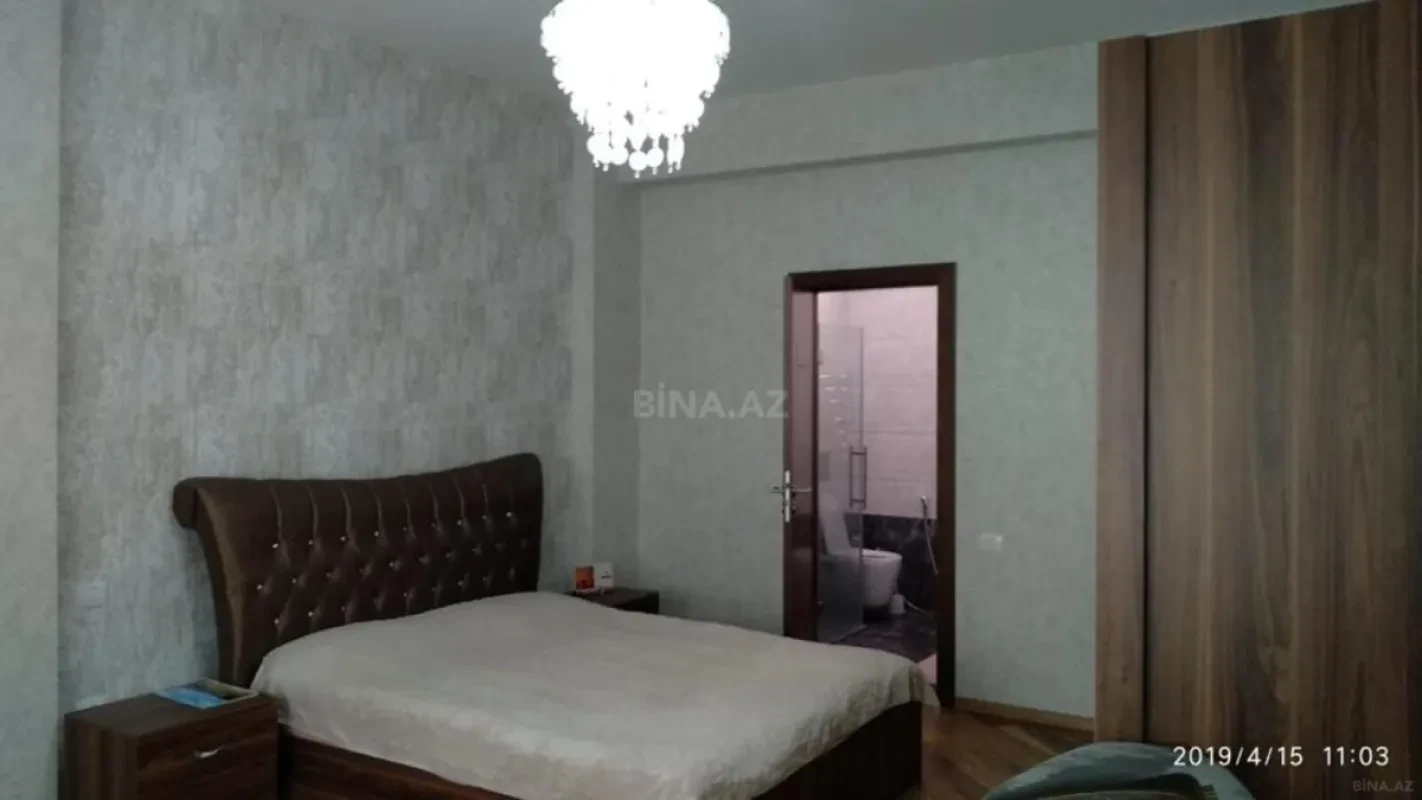 Kirayə verilir 4 otaqlı mənzil 190 m²