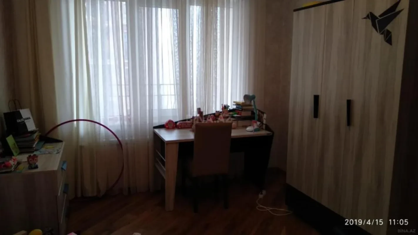 Kirayə verilir 4 otaqlı mənzil 190 m²