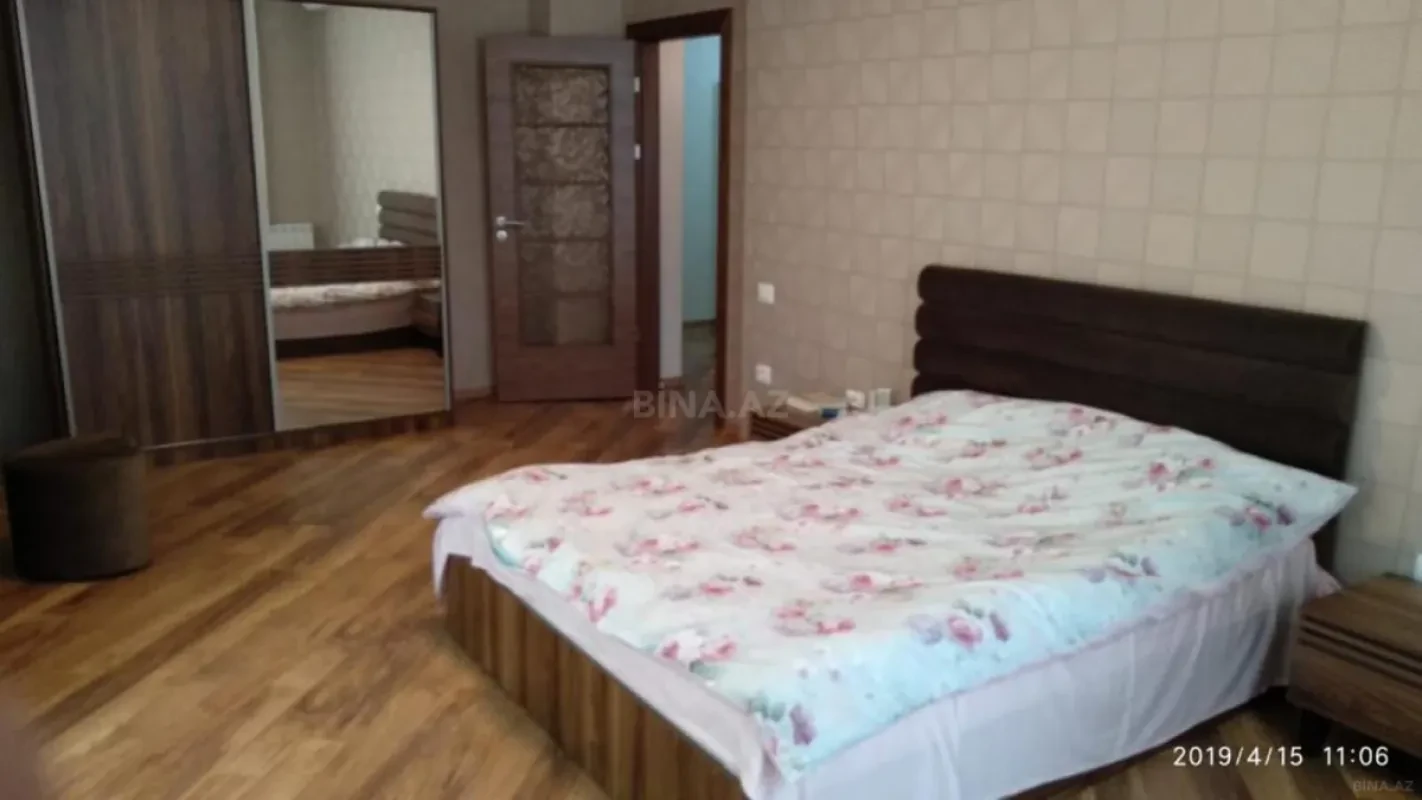 Kirayə verilir 4 otaqlı mənzil 190 m²
