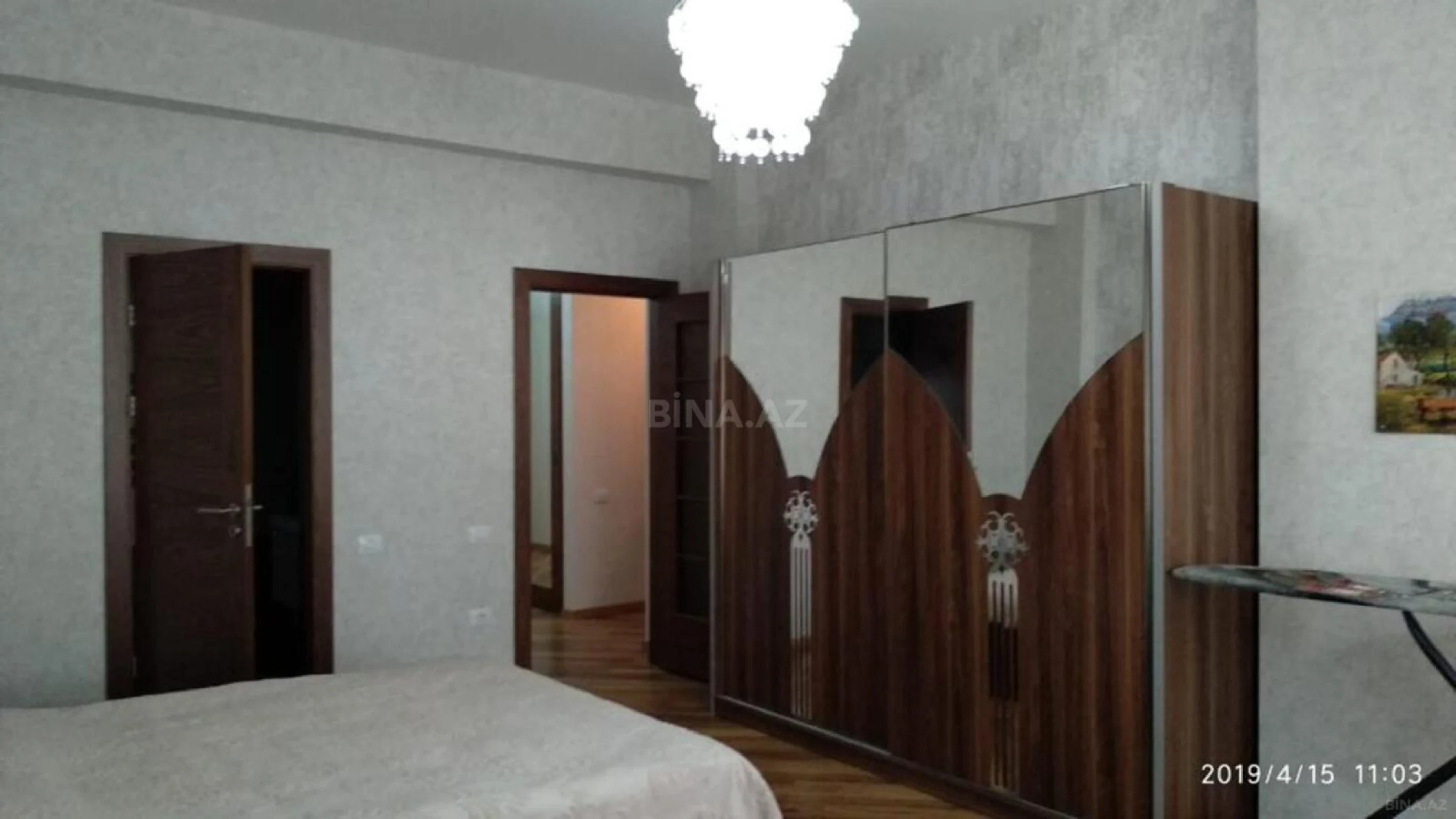Kirayə verilir 4 otaqlı mənzil 190 m²