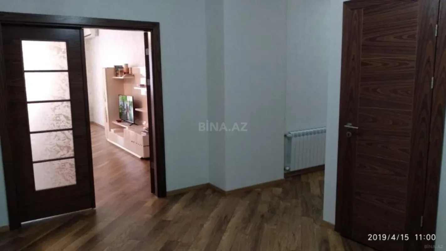 Kirayə verilir 4 otaqlı mənzil 190 m²