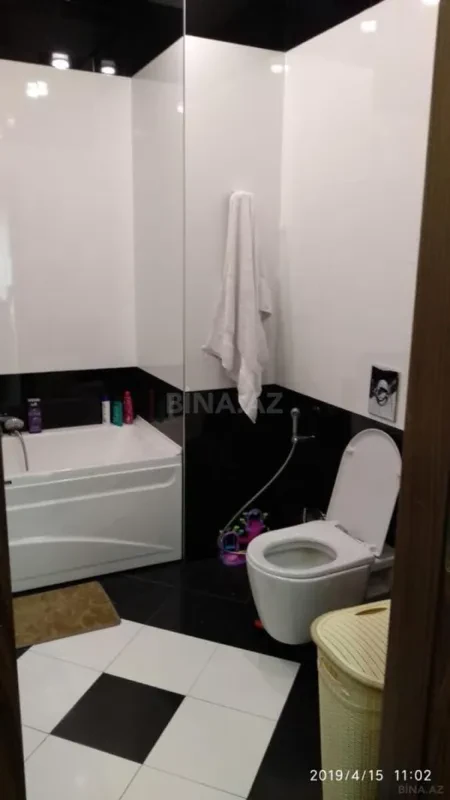 Kirayə verilir 4 otaqlı mənzil 190 m²