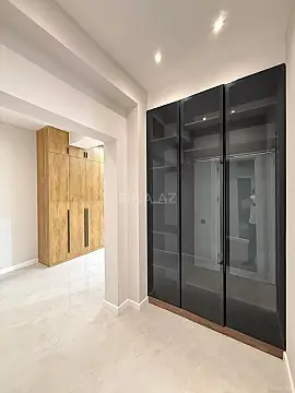 Satılır 3 otaqlı mənzil 118 m²