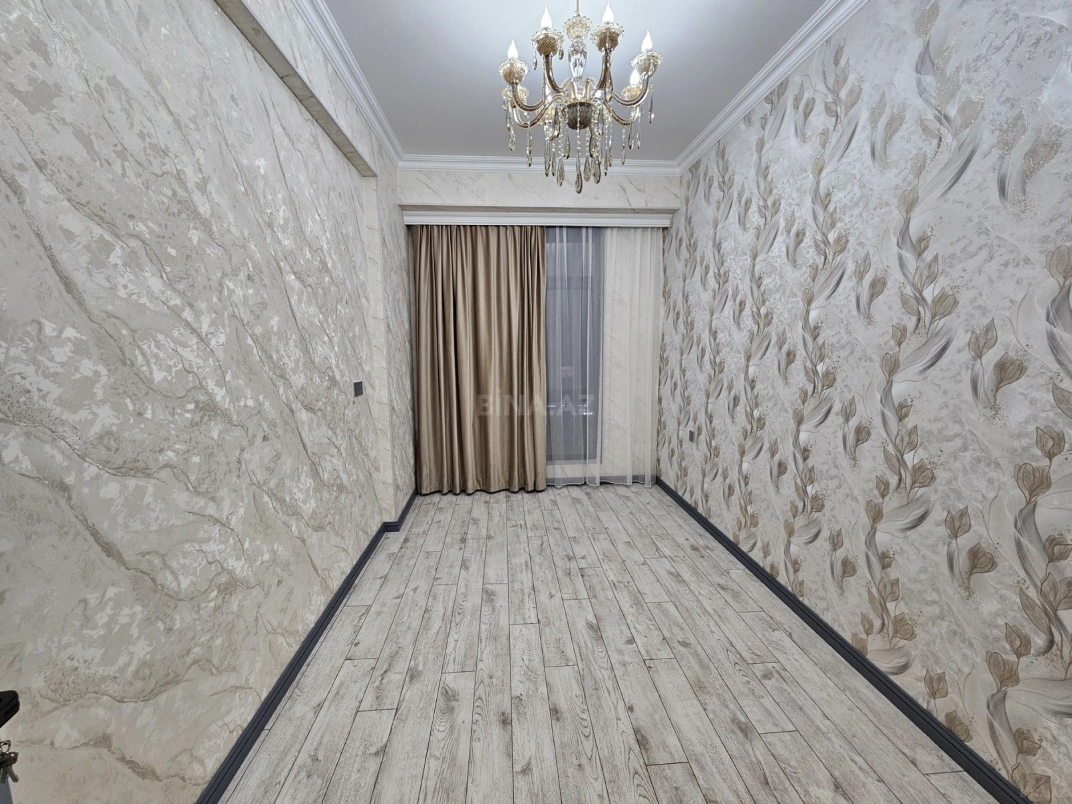 Satılır 2 otaqlı mənzil 63 m²