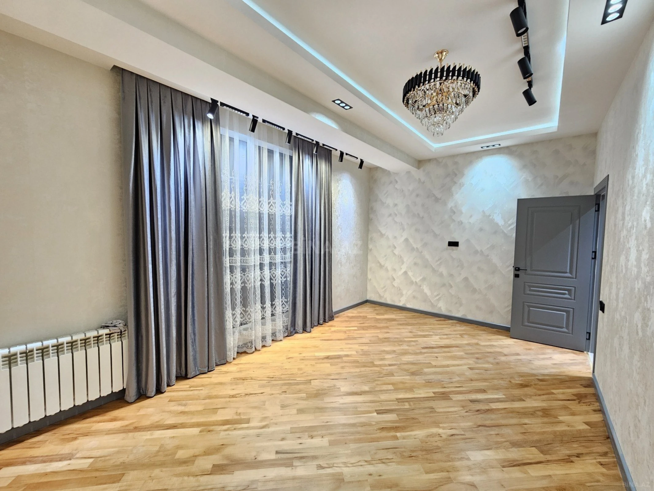 Satılır 3 otaqlı mənzil 77 m²