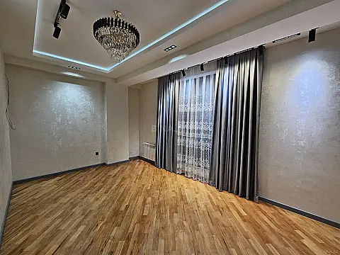 Satılır 3 otaqlı mənzil 77 m²