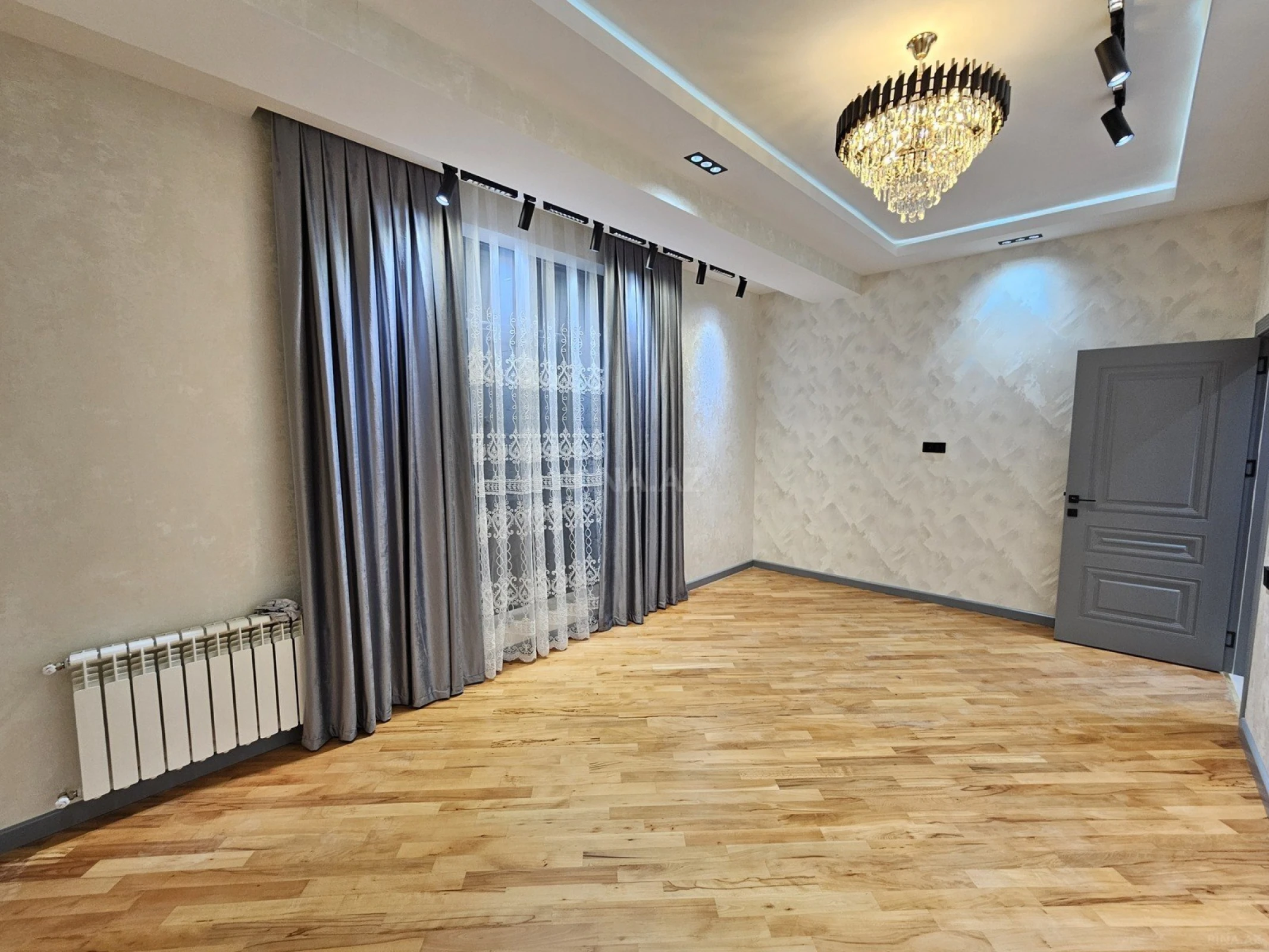 Satılır 3 otaqlı mənzil 77 m²