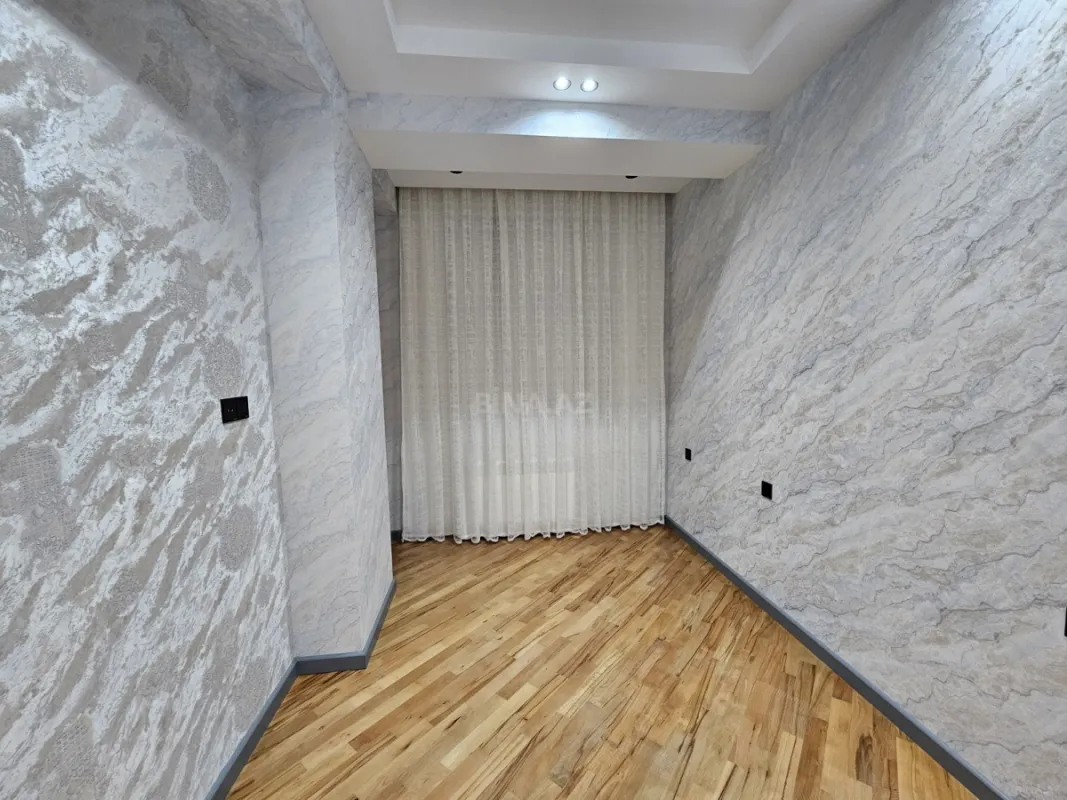Satılır 3 otaqlı mənzil 77 m²