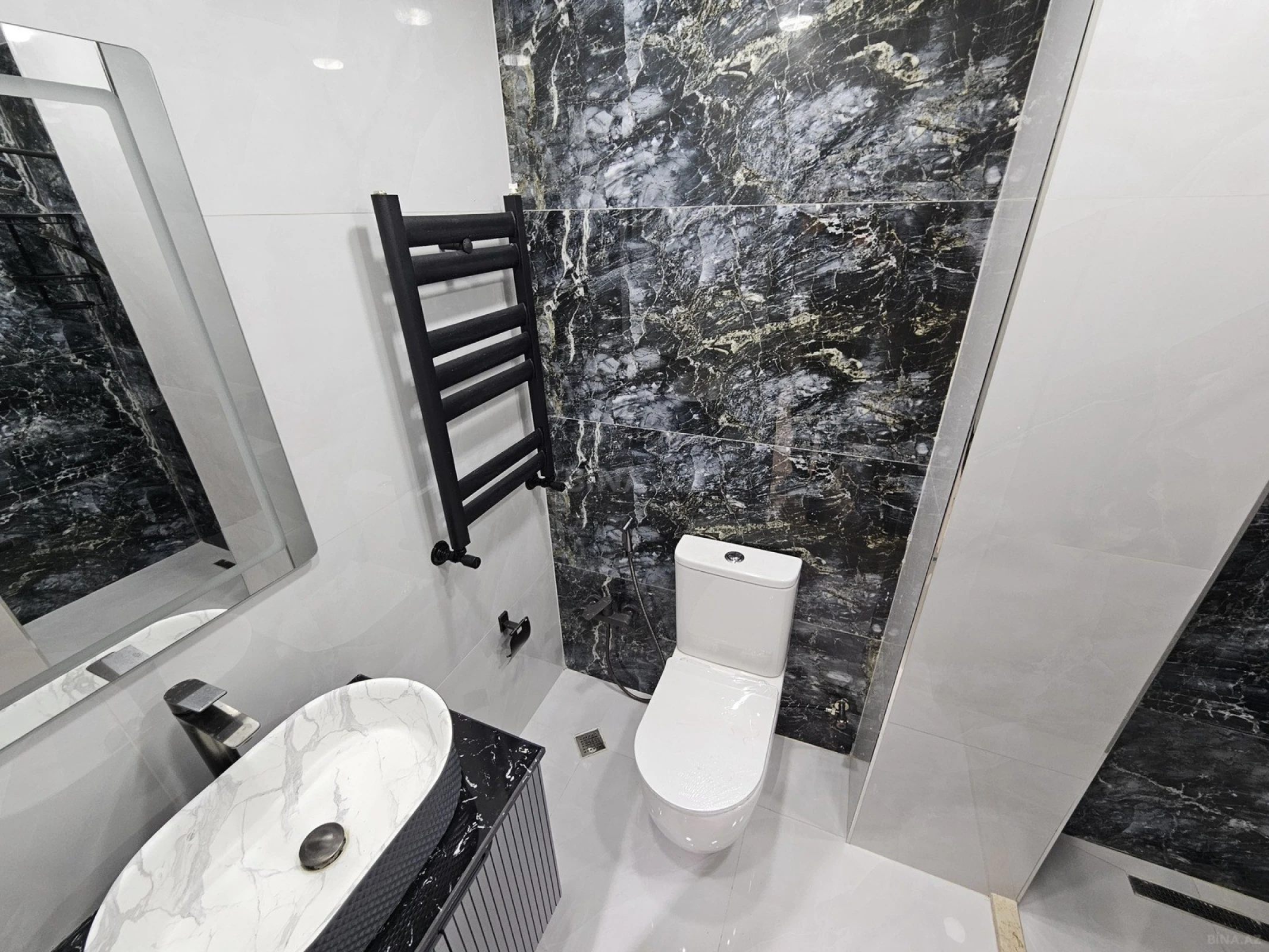 Satılır 3 otaqlı mənzil 77 m²