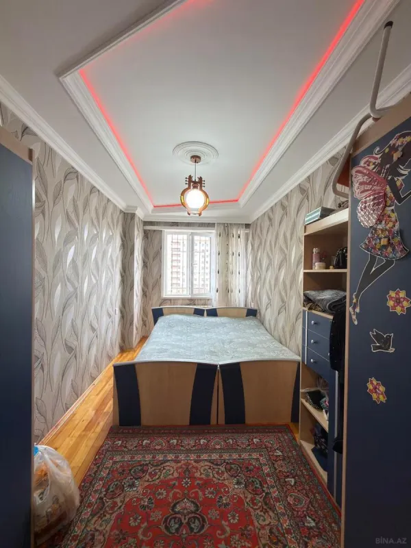 Satılır 3 otaqlı mənzil 105 m²