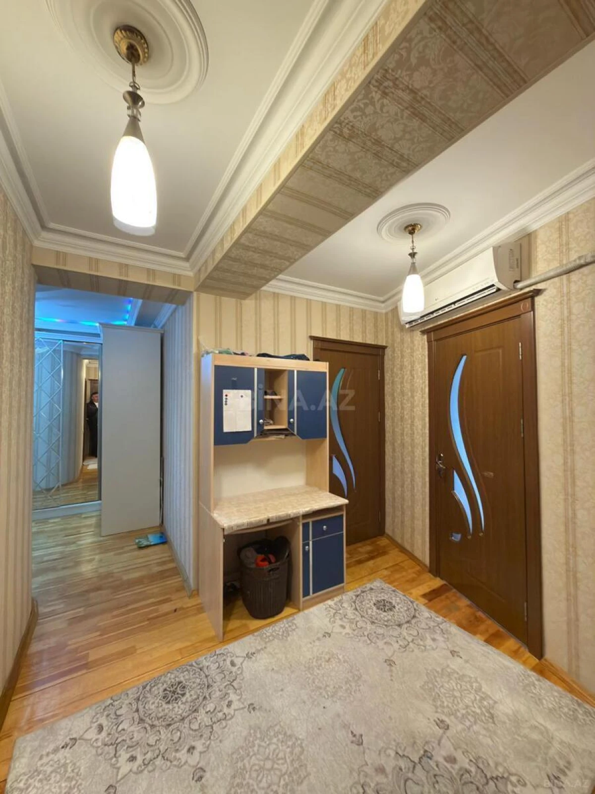 Satılır 3 otaqlı mənzil 105 m²