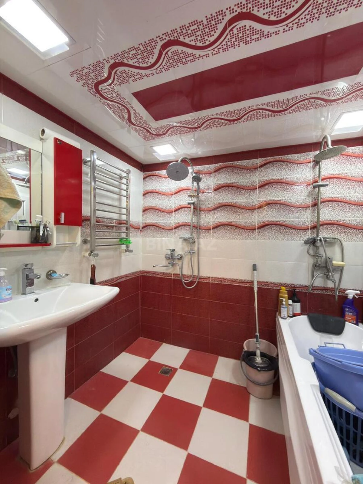 Satılır 3 otaqlı mənzil 105 m²
