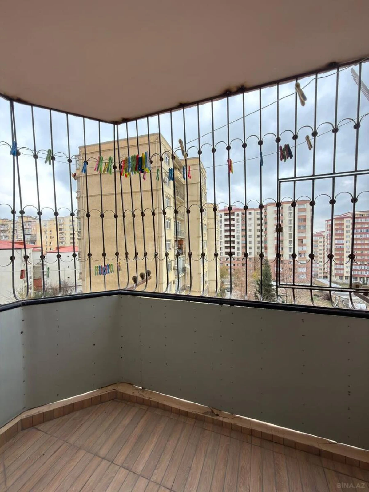 Satılır 3 otaqlı mənzil 105 m²