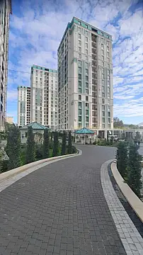 Satılır 4 otaqlı mənzil 219 m²