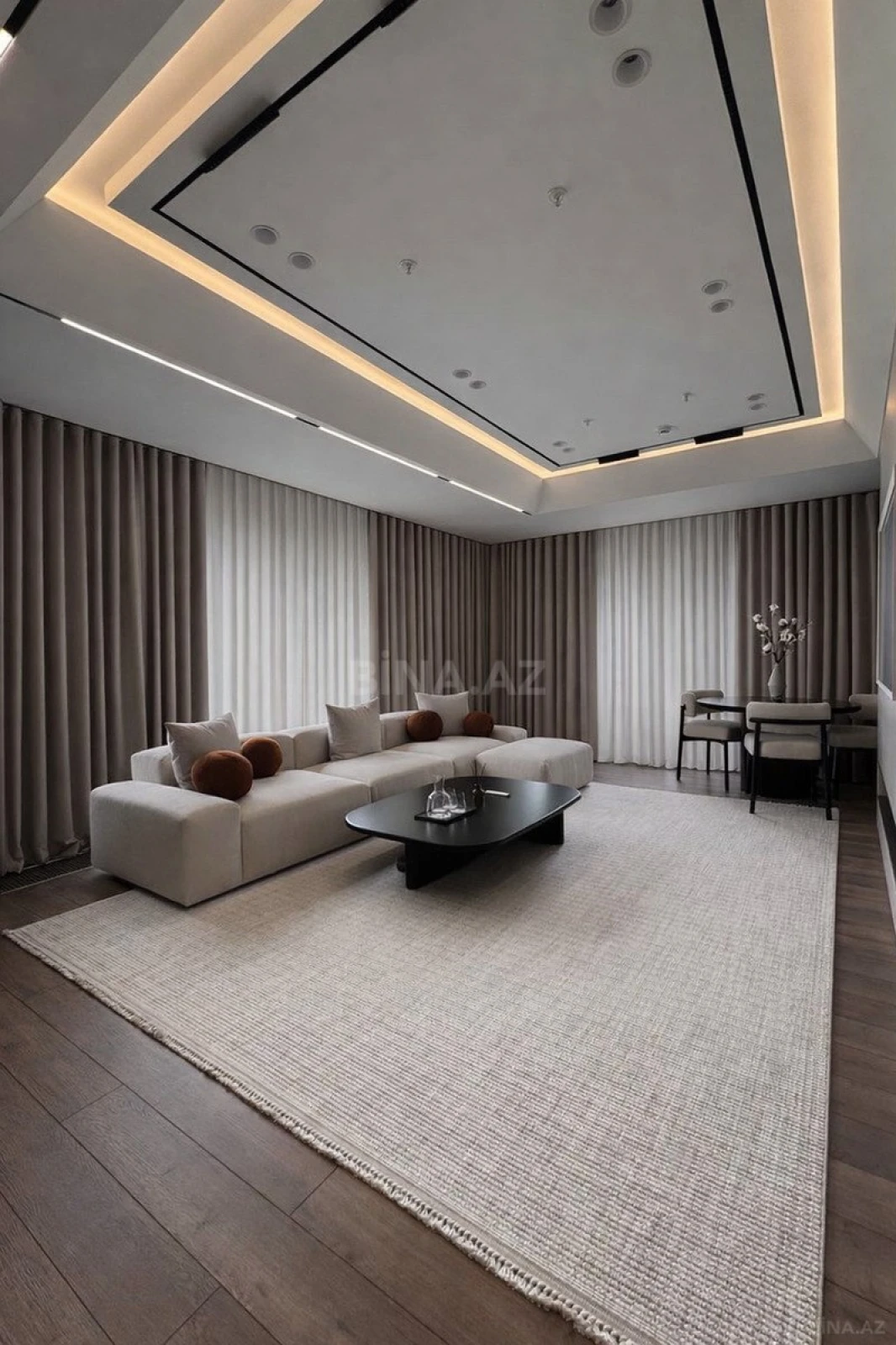 Kirayə verilir 3 otaqlı mənzil 120 m²