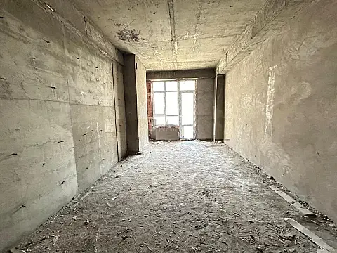 Satılır 3 otaqlı mənzil 118 m²