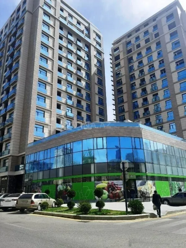 Satılır 3 otaqlı mənzil 118 m²