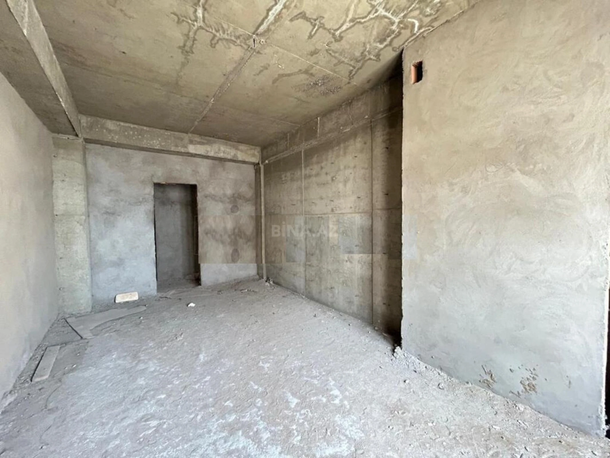Satılır 3 otaqlı mənzil 118 m²