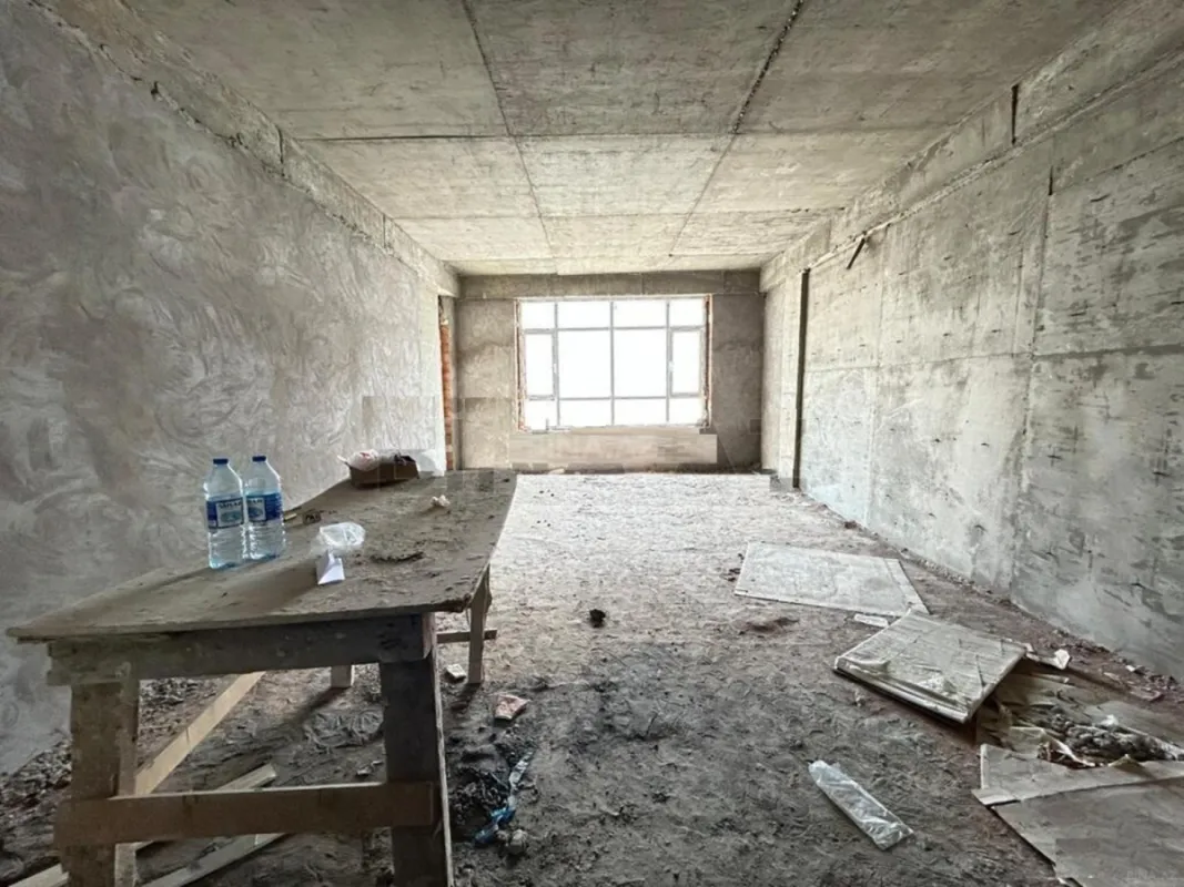 Satılır 3 otaqlı mənzil 118 m²